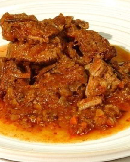 Рецепт гуляша из говядины с томатной пастой