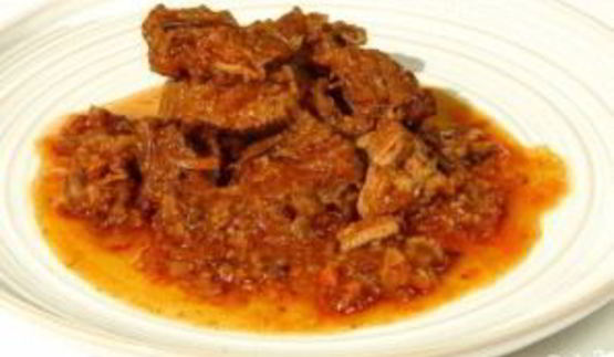 гуляш из говядины с томатной пастой