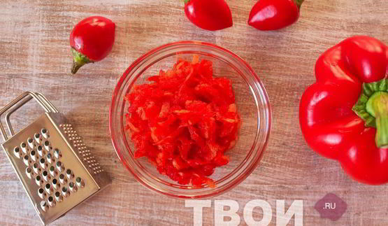 гуляш из курицы с подливкой