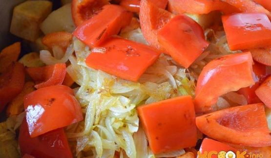 гуляш из курицы