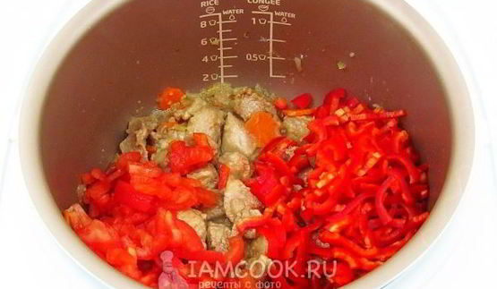 гуляш из свинины по-мадьярски в мультиварке