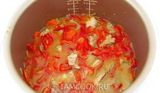 гуляш из свинины по-мадьярски в мультиварке