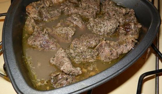 гуляш на пару с зеленой чечевицей