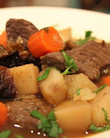 Рецепт гуляша с черносливом