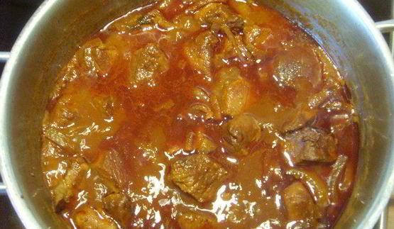 гуляш с квашеной капустой