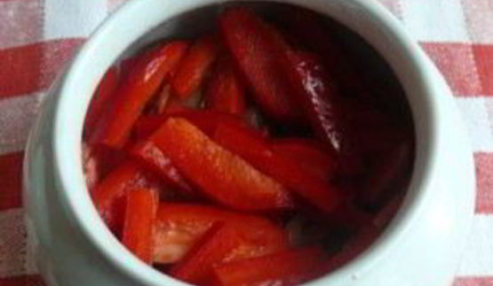 гуляш в горшочках