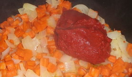 суп-гуляш с шеей индейки