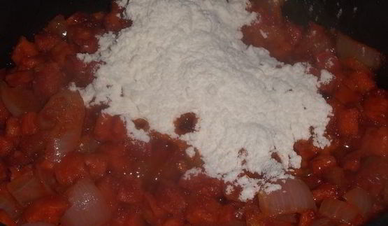 суп-гуляш с шеей индейки