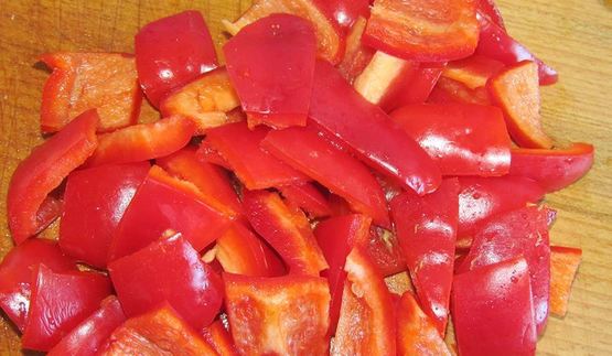 свиной гуляш