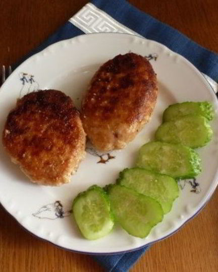 Рецепт куриных котлет с маслом внутри