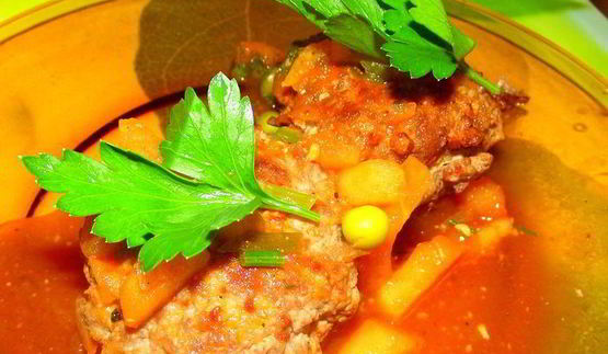 мясные котлеты с необычным подливом из яблока