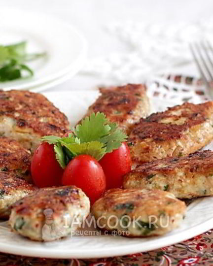 Рецепт пикантных куриных котлеток