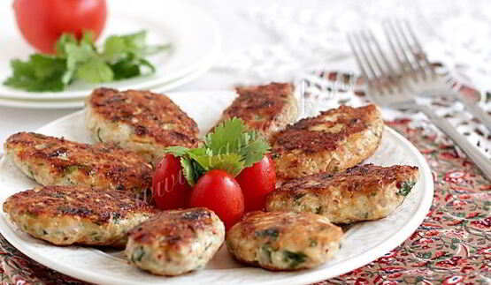 пикантные куриные котлетки