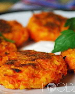 Постные морковные котлеты