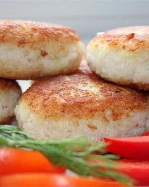 Рыбные котлеты с манкой