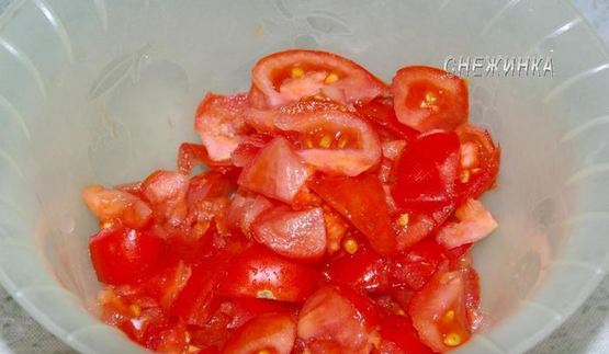 лапша с мясным соусом по-домашнему