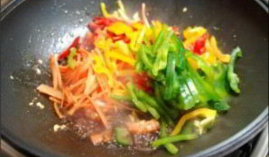 лапша в воке