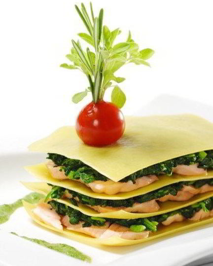 Рецепт лазаний из лосося, креветок и шпината