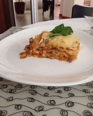 Лазанья по-болонски