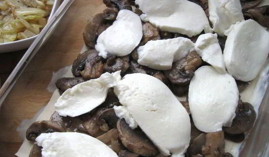 лазанья с брокколи, брюссельской капустой и грибами для гарфилда