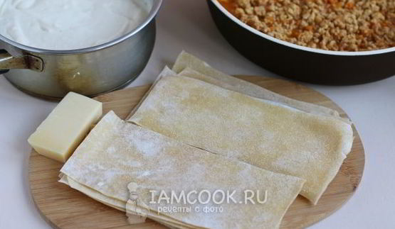 лазанья с куриным фаршем