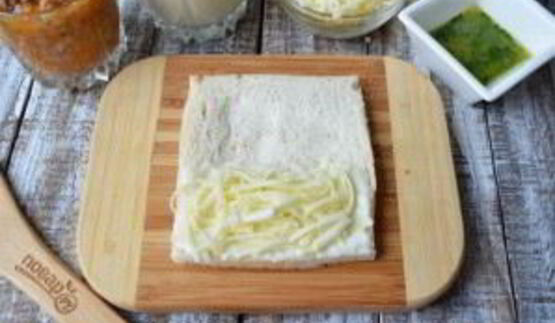 рулет лазанья в чесночном хлебе