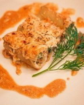 Каннеллони начиненные куриным фаршем