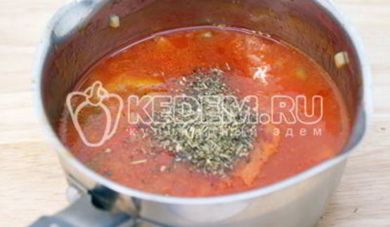 макароны перья с овощной подливой