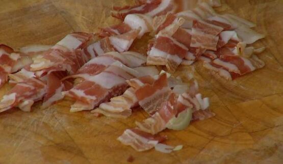 макароны-ракушки со спаржей, горохом и беконом