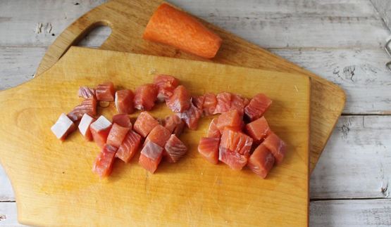 макароны с красной рыбой в соусе