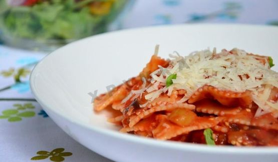 паста с баклажанами в томатном соусе