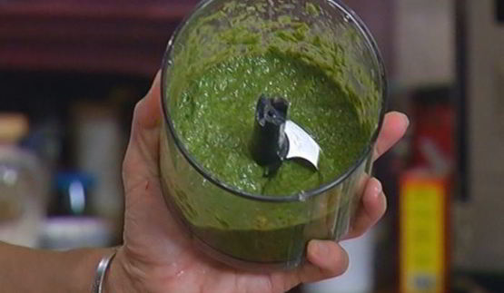 паста с копченой семгой и песто из каперсов