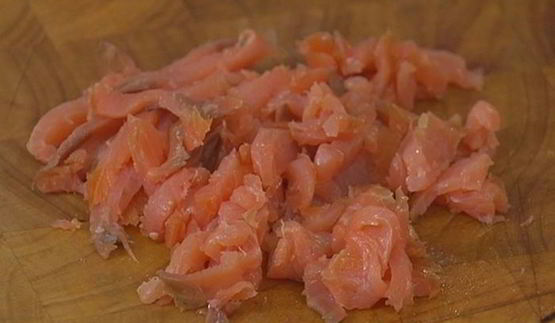 паста с копченой семгой и песто из каперсов