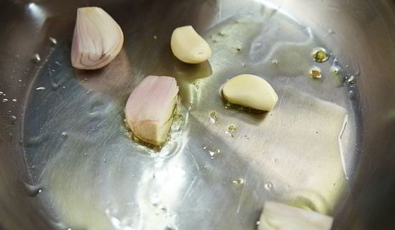 паста с роллом из дорадо и креветки