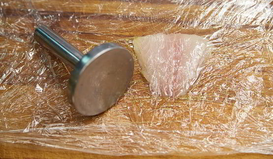 паста с роллом из дорадо и креветки