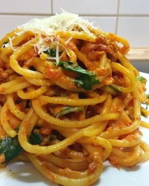 Спагетти в красном