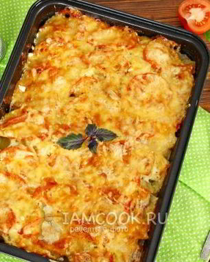 Мясо по-французски с картошкой и помидорами