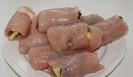 фаршированные куриные грудки в слоеном тесте