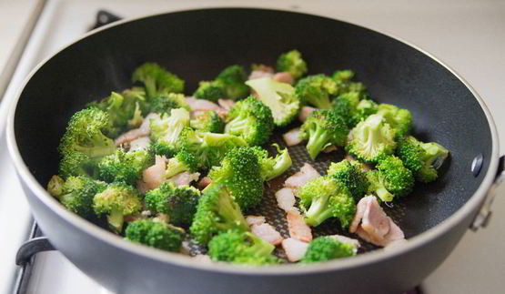 куриные корзиночки с брокколи