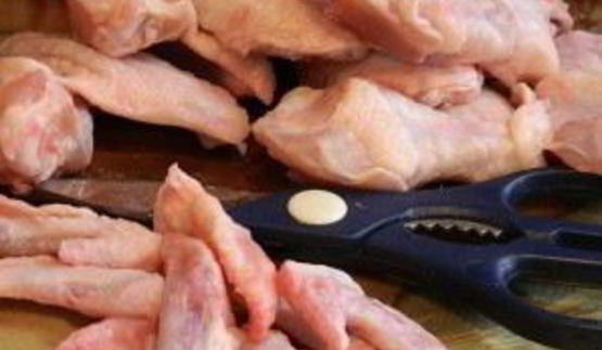 куриные крылышки в сметанно-чесночном соусе