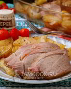 Свиная лопатка в духовке с картошкой