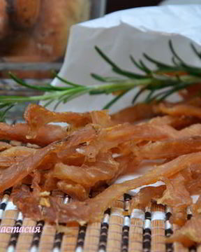 Сыровяленые куриные палочки