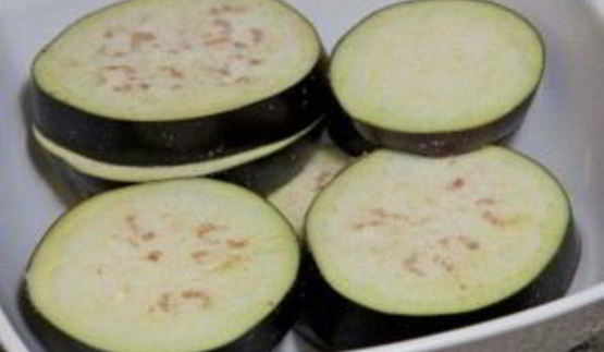 тушенная утка с баклажанами и картофелем