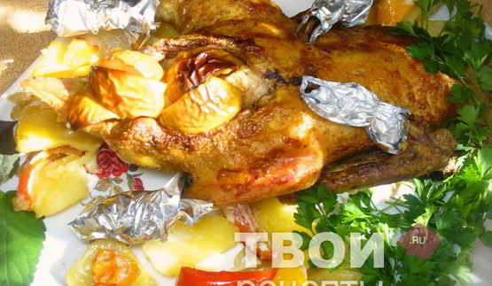 утка с яблоками