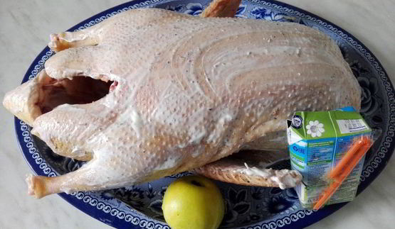 утка в яблочном соке