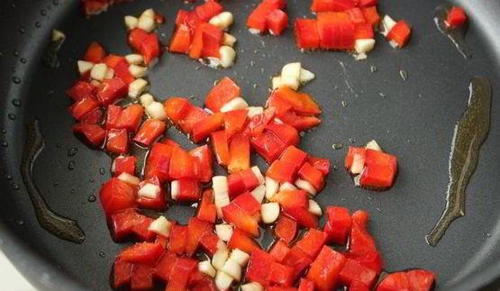 чап-чой с креветками, грибами и стручковой фасолью