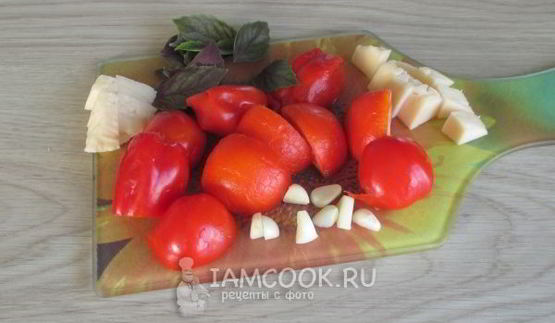 кабачки с помидорами и чесноком в духовке