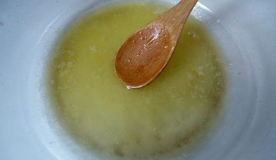 картофель, фаршированный с сырно-грибным соусом