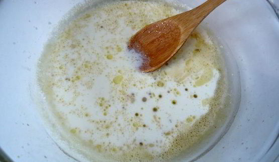 картофель, фаршированный с сырно-грибным соусом