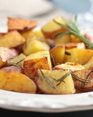 Картофель, запеченный с розмарином